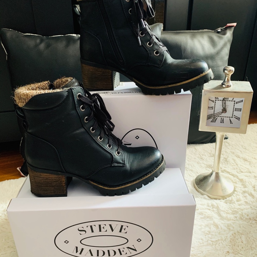 Steve Madden Boots size | 8